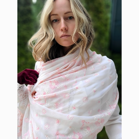 The Charlotte Evening Shawl Embroidered Lace Scarf Wrap Pink White Large Long - Picture 11 of 14